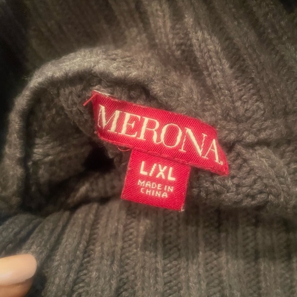 Merona Chunky Cable Knit Button Front Poncho / Cape Sweater Gray Size L/XL - Picture 5 of 15